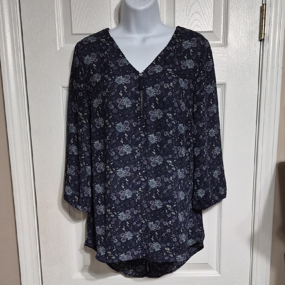Maurices Navy With Pink, Light Blue And Yellow Floral V-Neck Blouse Size S